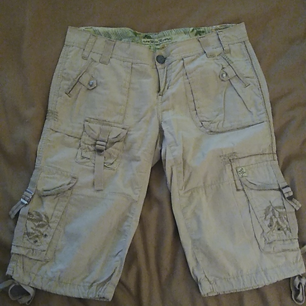 Miss Me khaki Capri's
